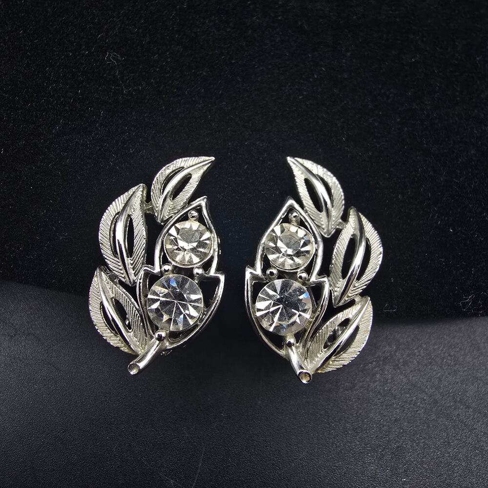Lisner Silver Tone Rhinestone Leaf Clip On Earrings Vintage Costume Jewelry